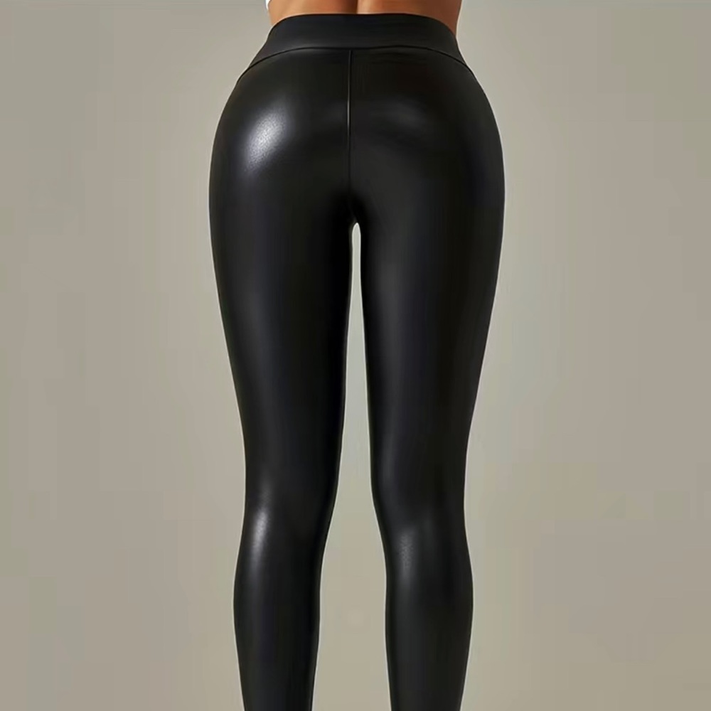 BLACK FAUX LEATHER LEGGINGS SIZE SMALL. BNWT!! - Picture 5 of 8